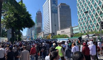Massa Aksi Reuni PA 212 bergerak ke arah Jalan Sudirman, Kamis (2/12). Foto: Nugroho GN/kumparan