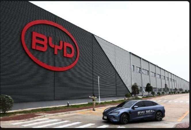 
					LAK DKI JAKARTA BUKA POSKO PENGADUAN KONSUMEN MOBIL LISTRIK BYD