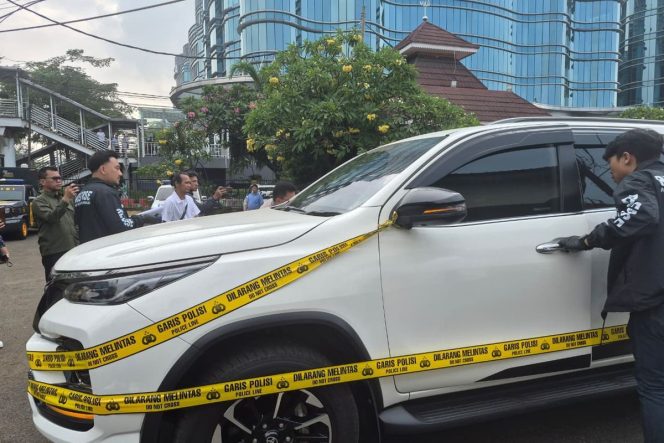 
					Toyota Fortuner Putih Digeledah Polisi, Pemilik Terancam 12 Tahun Bui Karena Cinta