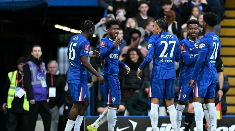 Mari lihat! Man United Rekrut Gelandang Muda Brasil dari Chelsea, Harga Rp1,2 Triliun